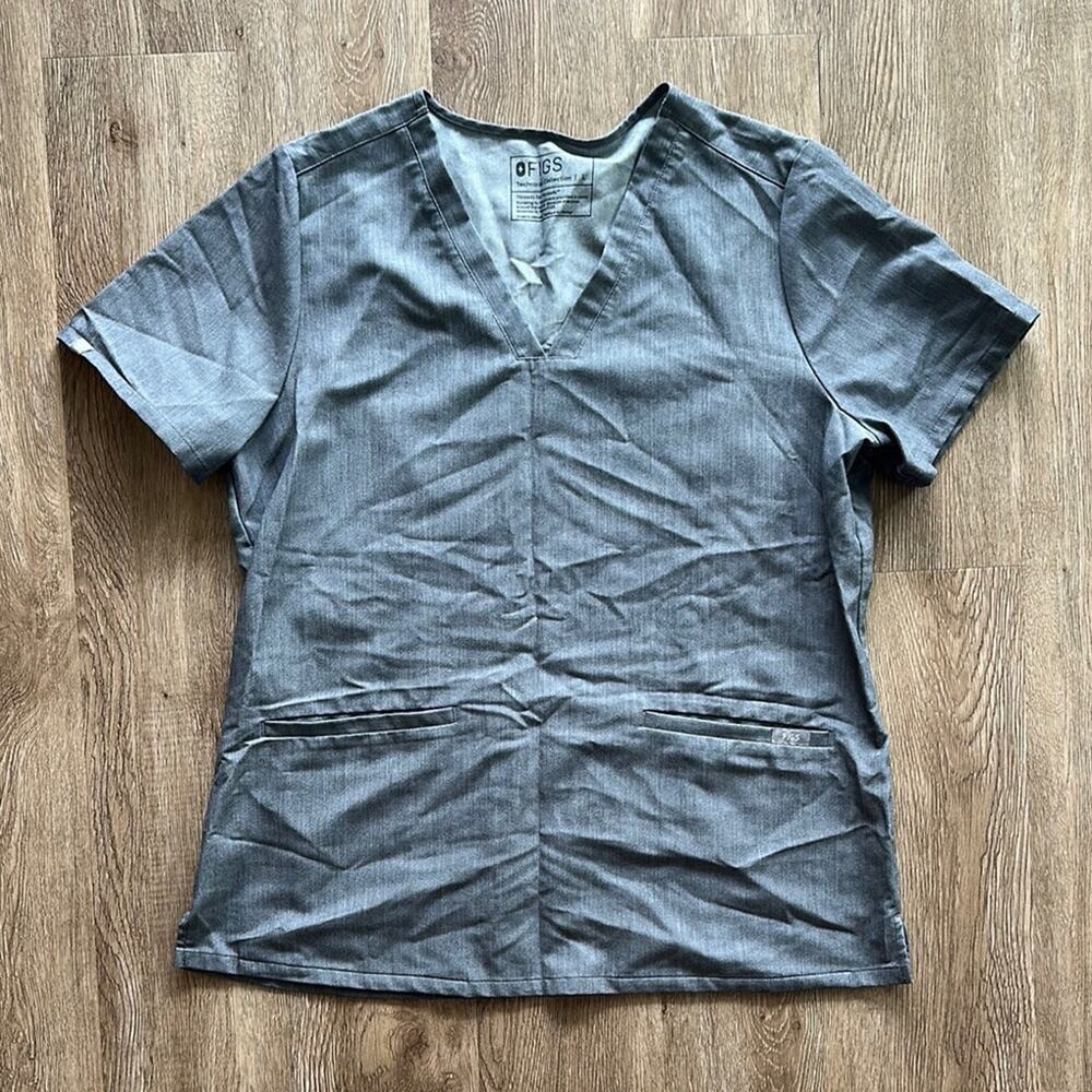 FIGS Casma Three Pocket Scrub Top Graphite Size Large Medical Nursing Hospital